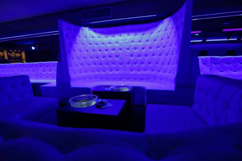 Night club W i N