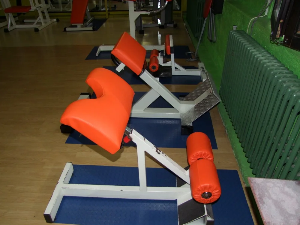 Sprave za fitnes i stolovi za masažu — rad 36, tapeciranje Romana