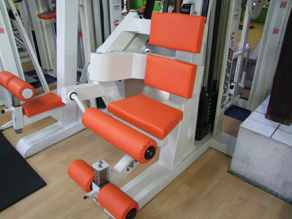 Sprave za fitnes i stolovi za masažu — rad 9, tapeciranje Romana